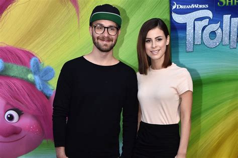„bald könnt ihr einem der größten geheimnisse der trolls auf die spur. Als Lena Meyer-Landrut Mark Forster sagte: "Muss dir kurz sagen, was ich fühle" - watson