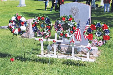 Memorial Day Services Remember Fallen Soldiers