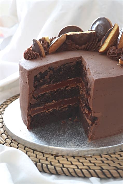 Jaffa Cake Cake - Makes, Bakes and Decor