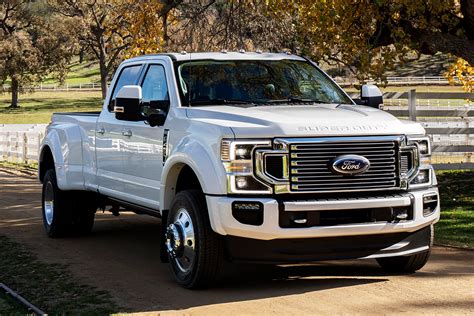 The 2020 ford super duty has a trio of engine options to select from. 2020 Ford F-450 Super Duty | HiConsumption
