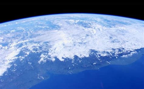 Compara preturi si oferte actualizate. NASA înregistrează un fenomen neobişnuit în stratosfera Terrei | Epoch Times România