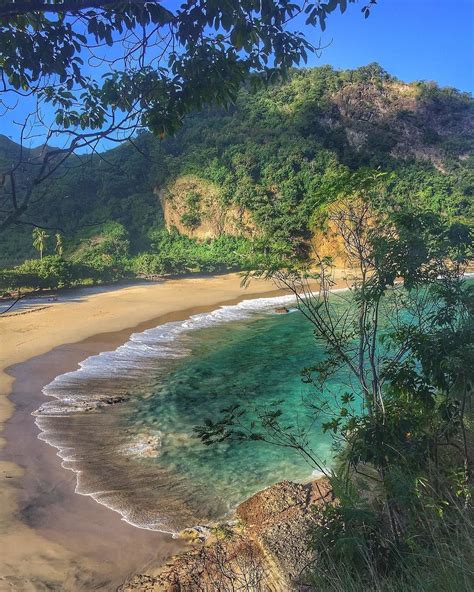 7 Pantai Indah Tersembunyi Di Indonesia Yang Wajib Dikunjungi