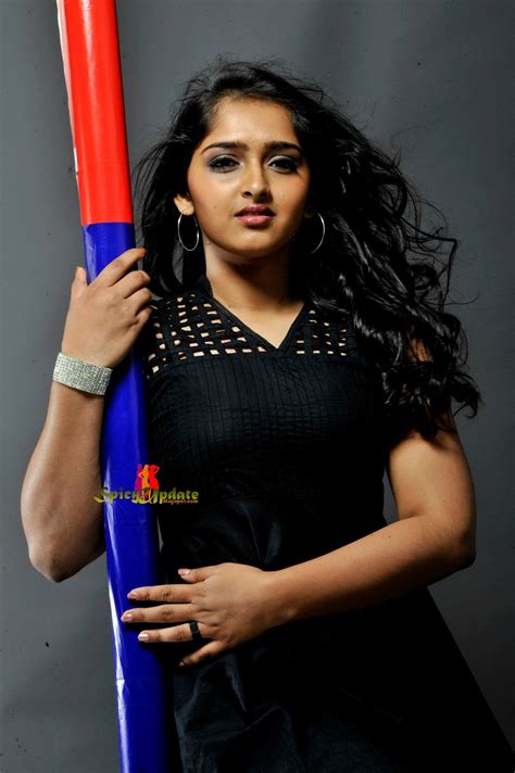 Sanusha photos including actress sanusha latest stills. Sanusha malayalam actress latest hot pics photo shoot ...