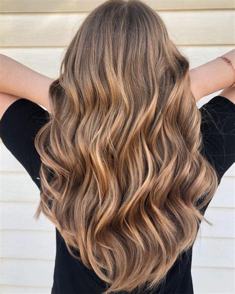 This is a lighter take on caramel blonde that sees warm, rich highlights combine with a golden blonde base, creating a gloriously glowy mane that appears lit from within. 29 Hottest Caramel Brown Hair Color Ideas of 2020