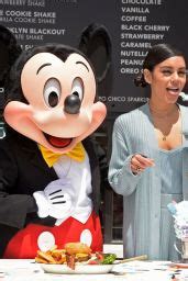 Vanessa Hudgens Black Tap Craft Burgers And Shakes Opening In Downtown Disney In Anaheim