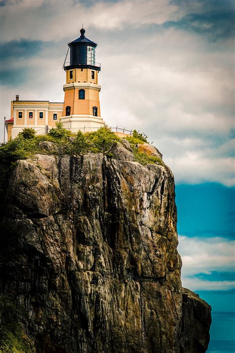 Lighthouse On Split Rock Photograph By Ever Curious Photography Fine