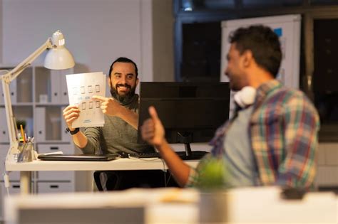 Premium Photo Business Deadline And Web Design People Concept Happy