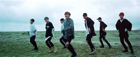 Sep 17, 2020 · two bts songs were played in two different scenes. Lee el webtoon de BTS, Save Me, en español | KPOPLAT