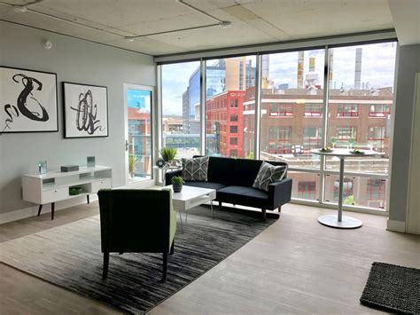 Your comfort and convenience are always top of mind at briarlane apartments. Venue Tower Apartments Rentals - Grand Rapids, MI ...