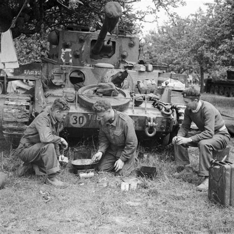 A Cromwell Tank Crew Of 4th County Of London Yeomanry 7th Armoured
