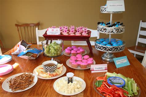 Here are some gender reveal food ideas. Best 20 Finger Food Ideas for Gender Reveal Party - Home ...