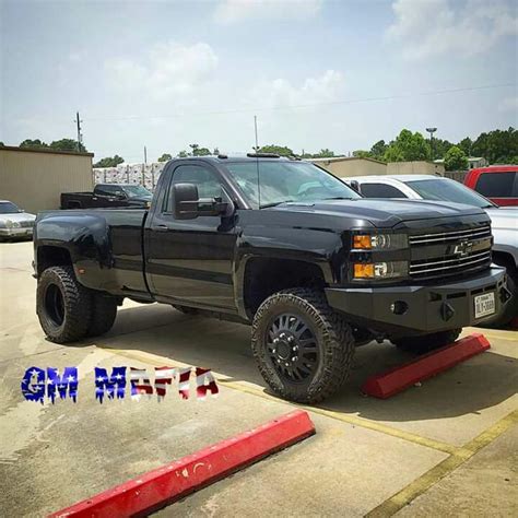 Fully color selectable, new curt 24 5th wheel in the bed. 2015 Chevrolet Silverado 3500 lifted | Chevy trucks ...