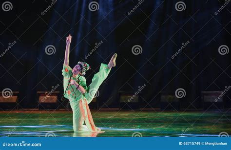 Flying Swallow Peking Opera Actress The National Folk Dance Editorial