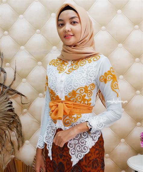 Kebaya pengantin batak kancing depan : Kebaya Bali PD228 (Kancing Depan) | Jual Baju Brokat ...