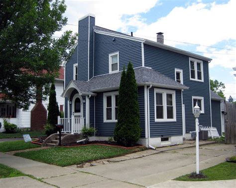 All gray colors are spelled as gray (not grey). Pacific Blue Siding | Houzz