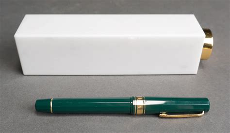 Lot Omas Fao 50th Anniversary Green Resin Rollerball Pen With Case