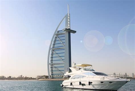 Yacht Dubai Marina Dubái Lo Que Se Debe Saber Antes De Viajar