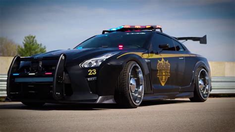 Nissan Gt R Police Pursuit Youtube