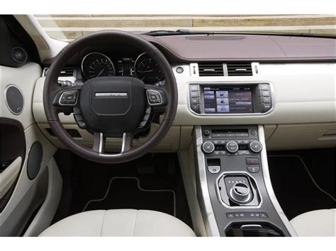 You get a single touchscreen as standard but upgrade to an se model and you. 2018 Land Rover Range Rover Evoque: 132 Interior Photos ...