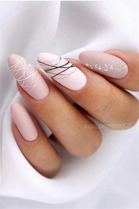 15 Elegant And Classy Nail Designs For 2022 The Trend Spotter Vlrengbr