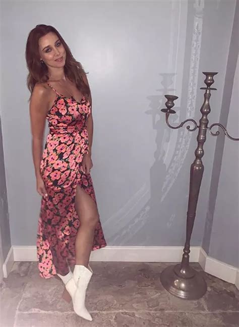 Una Healy Looks Sensational In Show Stopping Floral Dress Rsvp Live