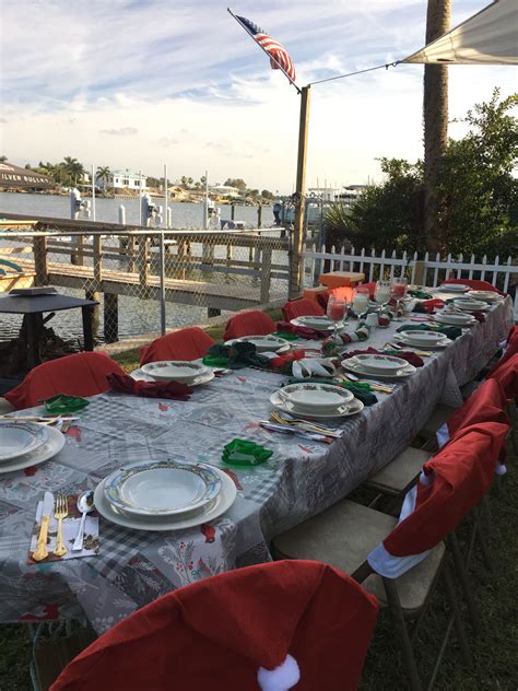 Maybe you would like to learn more about one of these? Pin by Agnes Stanley on Christmas at the beach | Decor ...