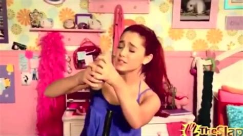 Clips Of Ariana Grande In Nickelodeon Show Resurface As Fans Claim She