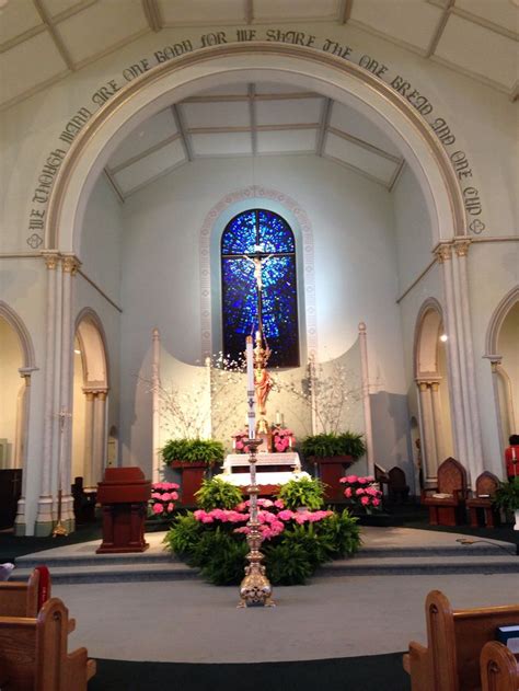 Our Lady Of Hope Catholic Church Decorated For Easter Church Easter
