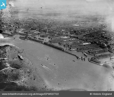 Epw037722 England 1932 Langton Dock To Wellington Dock Liverpool From The South West 1932