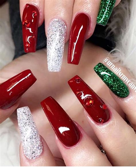 Simple Yet Chic Acrylic Nail Designs For Christmas The Glossychic