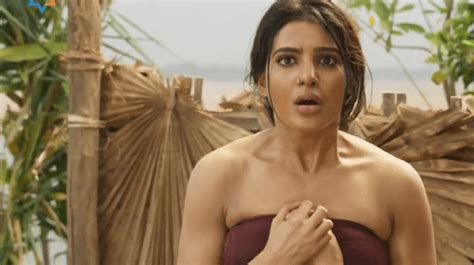 Samantha Hot Navel And Sexy Cleavage Show In Gif Image From Rangasthalam Movie Cinehub