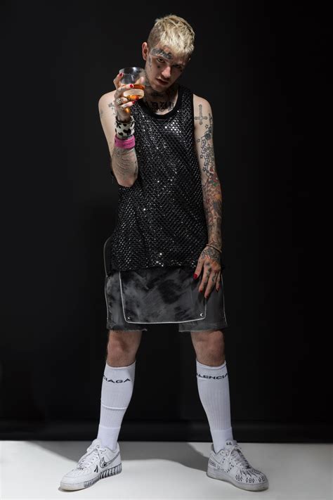 Emo Rapper Lil Peep Says His Fearless Style Is What Fashion Needs Right