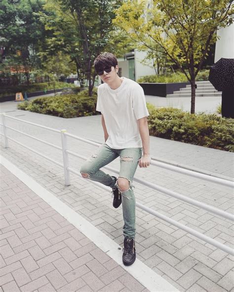 ถ้าหากใครเคยดูเรื่อง เวยเวย เธอยิ้มโลกละลาย แล้วล่ะก็ ต้องรู้จักกับนางเอกคนนี้แน่นอน เจิ้งส่วง ที่ช่วงนี้ ไม่ว่าจะเป็นงานไหน ๆ ถ้าเธอ. ก็อต อิทธิพัทธ์ ขึ้นแท่นพระเอกซีรีส์จีนครั้งแรก Hi,I'm SAORI ประกบคู่ เจิ้งส่วง - สนุก ฟินเวอร์