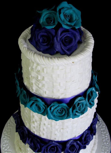 Sugarcraft By Soni Three Tier Wedding Cake Tiers Of Roses In Baskets