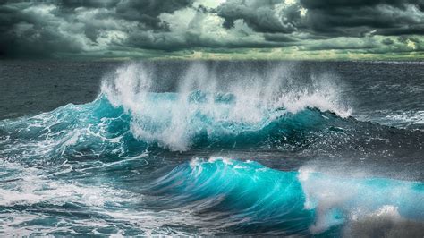 Big Ocean Waves Crashing Wallpapers Wallpaper Cave