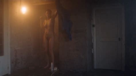 Nude Video Celebs Rifka Lodeizen Nude Kan Door Huid Heen 2009