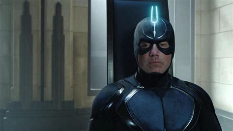 Quién Es Black Bolt Y Cuáles Son Sus Poderes Disney Latino