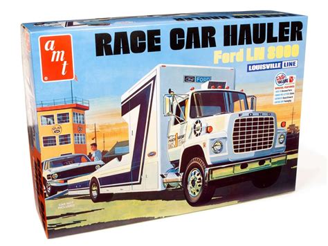 Amt 125 Ford Ln 8000 Race Car Hauler Model Kit