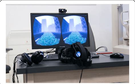 Oculus Rift DK2 setup. On the LCD screen what patient sees inside head ...