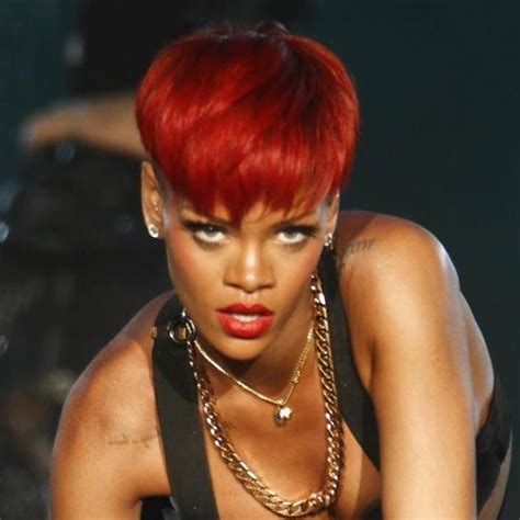 Beauty alert Δες τα νέα μαλλιά της Rihanna