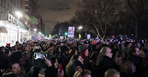 Thousands Protest In Washington New York City In Defiance Of Trump