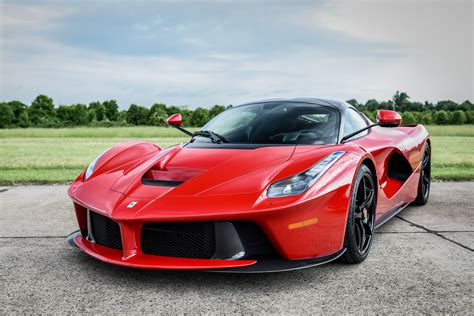 With 500 units this v12 engine car is a must have car for every car enthusiast. FERRARI LaFerrari specs & photos - 2013, 2014, 2015 - autoevolution