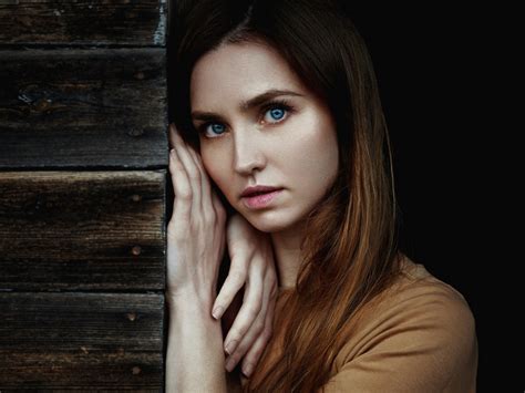 Desktop wallpaper blue eyes, brunette, pretty woman, hd image, picture, background, 294121