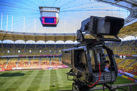Aktuelle meldungen, termine und ergebnisse, tabelle, mannschaften, torjäger. Cupa Romaniei 2021 - Bucuresti, Oradea si Sibiu vor gazdui ...