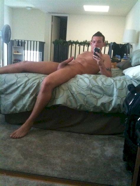 SeeMyBF Amateur Gay Selfies Sexting Snapchat Kik Real 0639 SeeMyBF