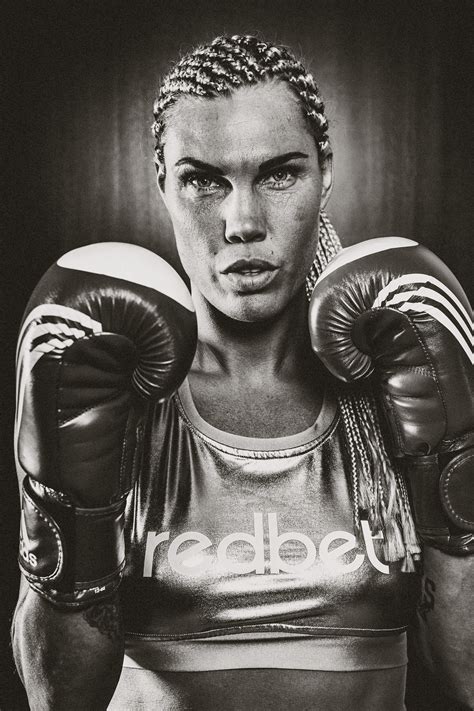Mikaela lauren vs jennifer retzke. Världsmästaren Mikaela Lauren » Fotograf Henrik Mill Västerås
