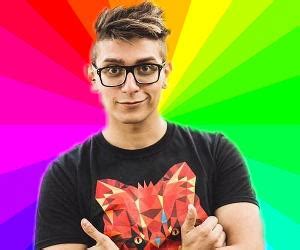 Stefano lepri (fiesole, 11 giugno 1994), meglio noto come st3pny, è uno youtuber italiano, il sesto per numero di iscritti in italia. Risultato Test Che Youtuber sei? (Ediz.2020) (St3pny)