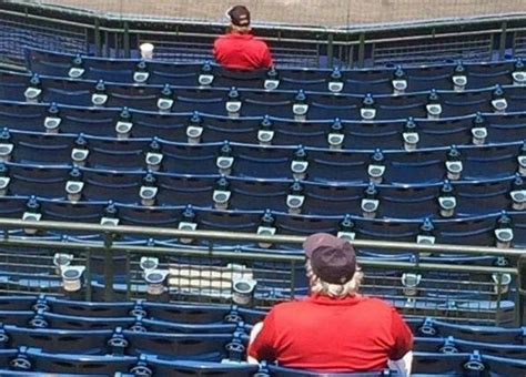 من تكبر على الناس ذل. صور ناس بالصدفة - شبكة ابو نواف