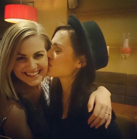 Pin By Redactedrwbzhzf On ♡roşe And Roşie♡ Rose And Rosie Rose Ellen Dix Rosie Spaughton