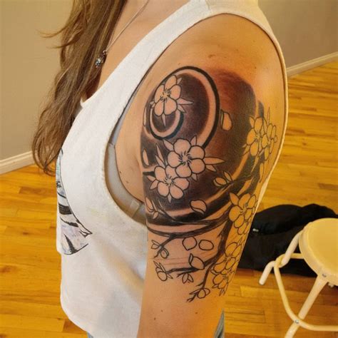 It's floral, intricate, and can be very feminine as well. 33+ Tattoo Designs for Women | Design Trends - Premium PSD ...